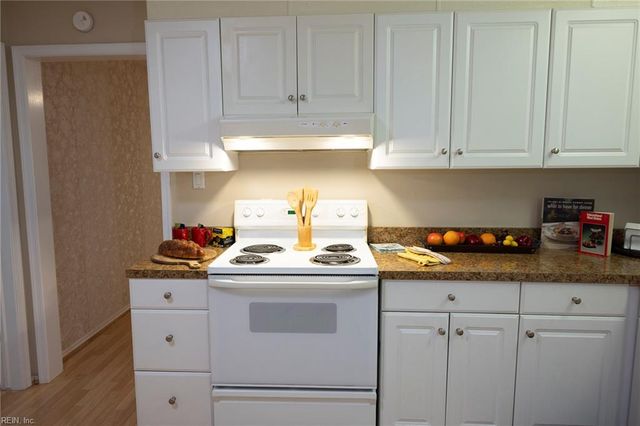3868 Windsor Woods BLVD, Virginia Beach, VA 23452