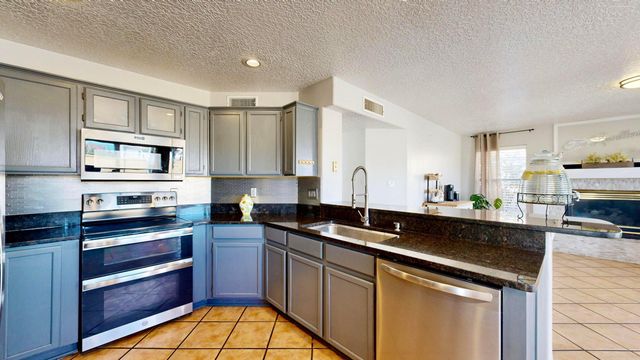 8105 Camino Paisano NW, Albuquerque, NM 87120