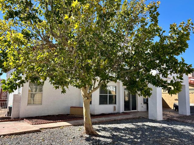 8105 Camino Paisano NW, Albuquerque, NM 87120