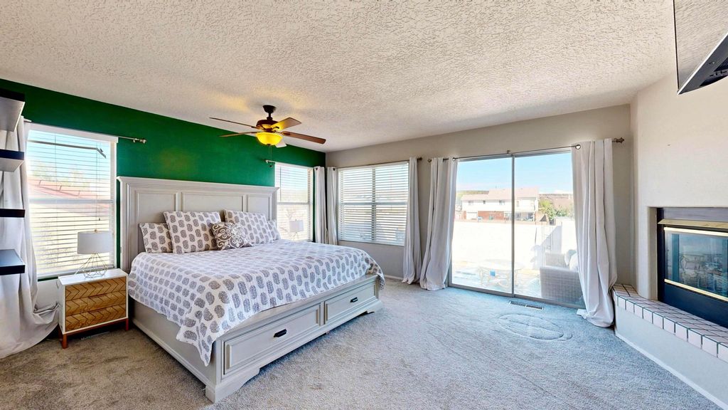 Image 29 of property listing at 8105 Camino Paisano NW, Albuquerque, NM 87120