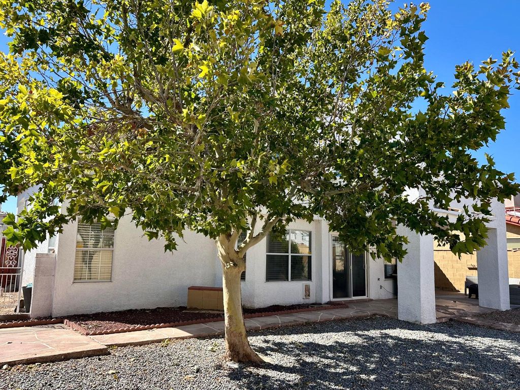 Image 56 of property listing at 8105 Camino Paisano NW, Albuquerque, NM 87120