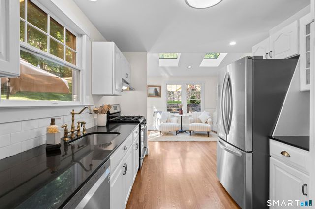 56 Knickerbocker Avenue, Stamford, CT 06907