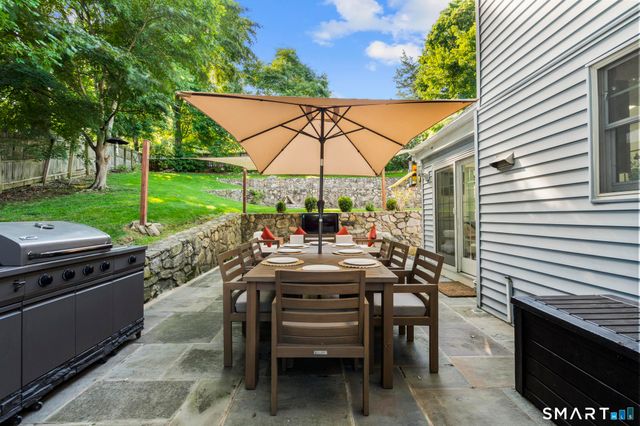 56 Knickerbocker Avenue, Stamford, CT 06907