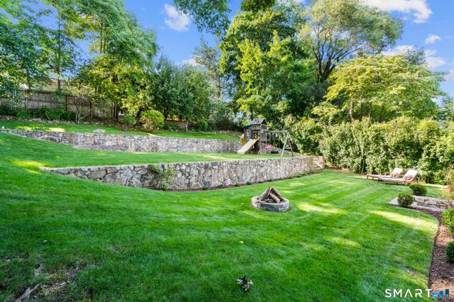 56 Knickerbocker Avenue, Stamford, CT 06907