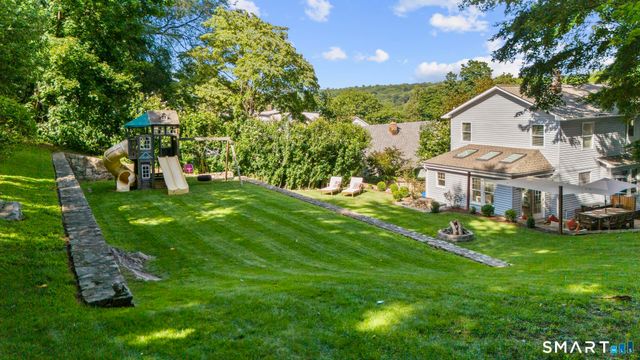 56 Knickerbocker Avenue, Stamford, CT 06907