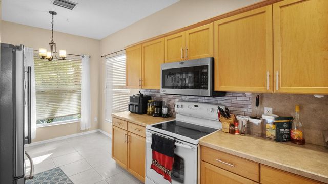 222 SW Manatee Springs Way, Port St. Lucie, Port St Lucie, FL 34986