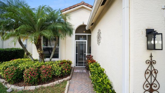222 SW Manatee Springs Way, Port St. Lucie, Port St Lucie, FL 34986