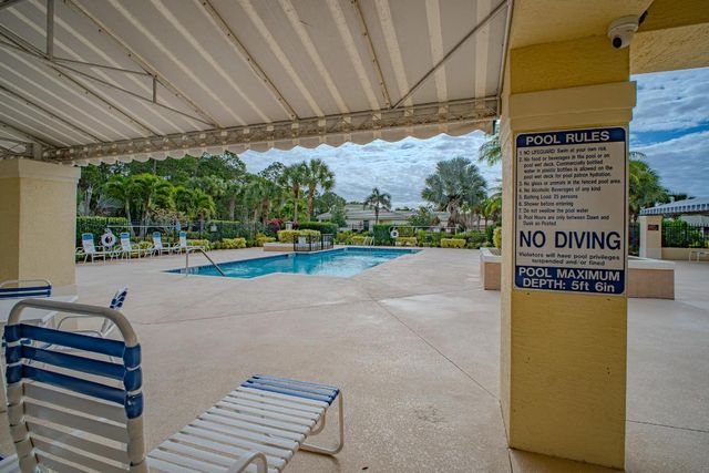 222 SW Manatee Springs Way, Port St. Lucie, Port St Lucie, FL 34986