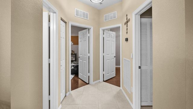 222 SW Manatee Springs Way, Port St. Lucie, Port St Lucie, FL 34986