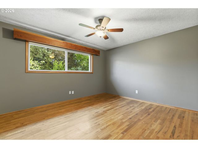 715 DAYTON Ave, Vancouver, WA 98664