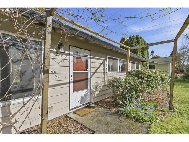715 DAYTON Ave, Vancouver, WA 98664