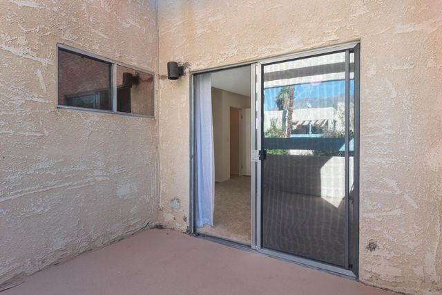 965 E Vista Chino, Palm Springs, CA 92262
