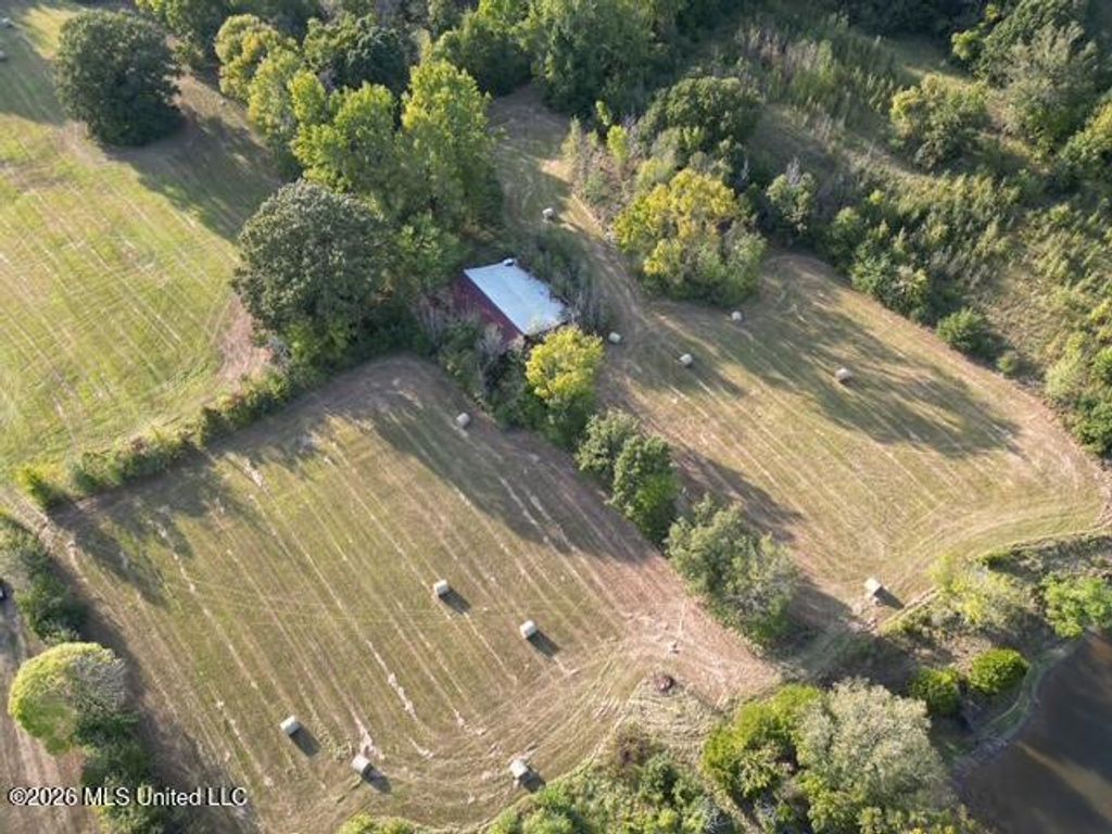 310, Como, MS 38619 — photo 3