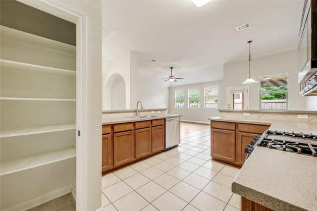 2120 Granite Hill DR, Leander, TX 78641