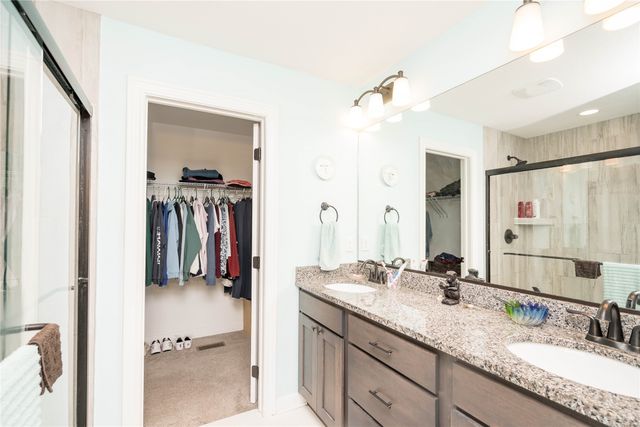 2713 SW Prairie Trail Parkway, Ankeny, IA 50023