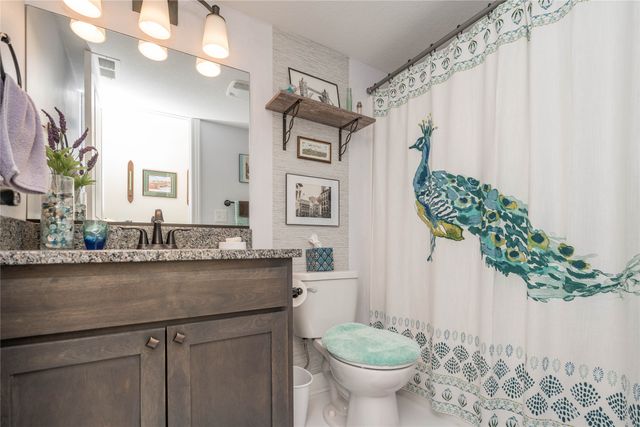 2713 SW Prairie Trail Parkway, Ankeny, IA 50023