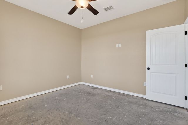 6117 E County Rd 120, Midland, TX 79706