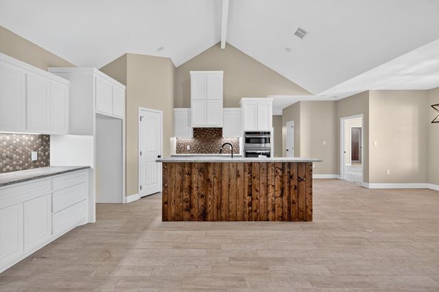 6117 E County Rd 120, Midland, TX 79706