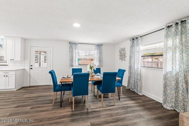 6731 SANS SOUCI Road, Jacksonville, FL 32216