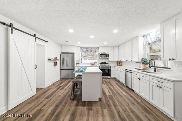 6731 SANS SOUCI Road, Jacksonville, FL 32216