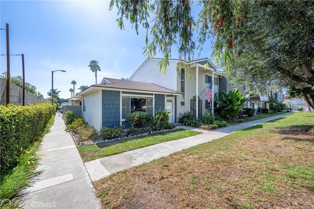8231 Deerfield Drive, Huntington Beach, CA 92646