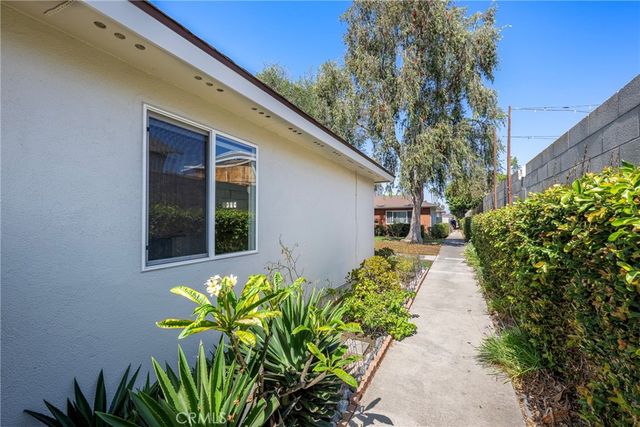8231 Deerfield Drive, Huntington Beach, CA 92646