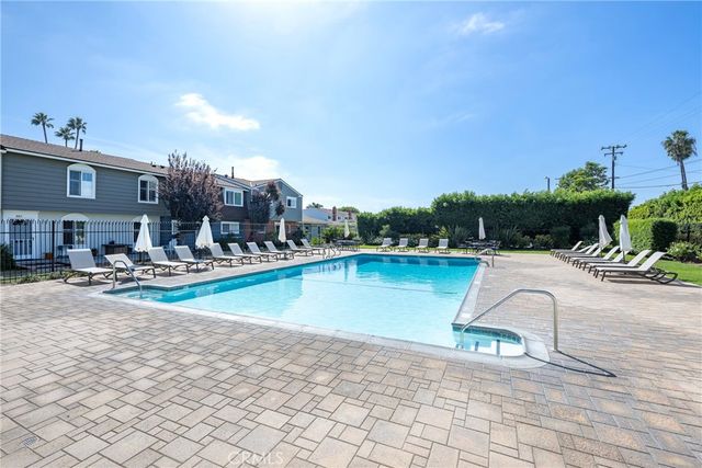8231 Deerfield Drive, Huntington Beach, CA 92646