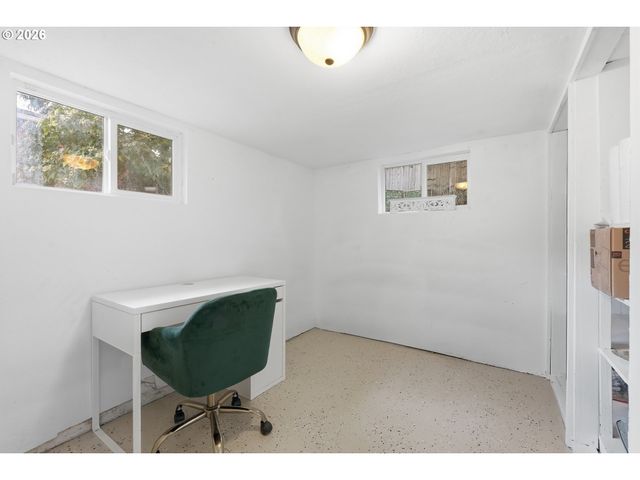 707 3RD St, Woodland, WA 98674