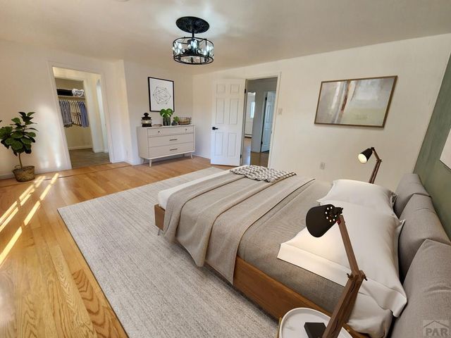 135 La Rochelle Dr, Pueblo, CO 81005