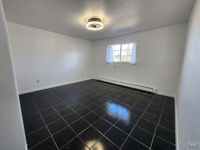 135 La Rochelle Dr, Pueblo, CO 81005