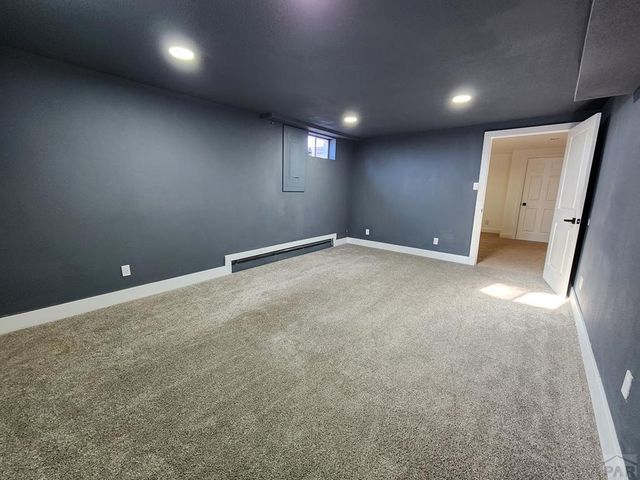 135 La Rochelle Dr, Pueblo, CO 81005