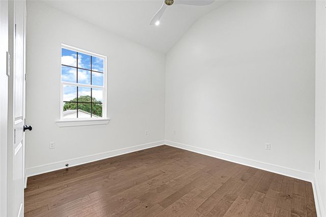 203 Dwire Drive, La Porte, TX 77571