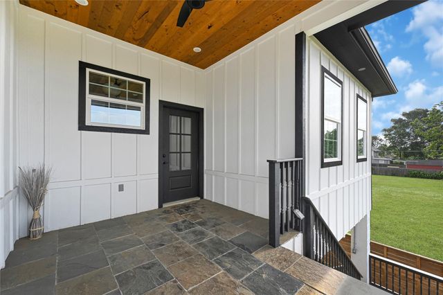 203 Dwire Drive, La Porte, TX 77571