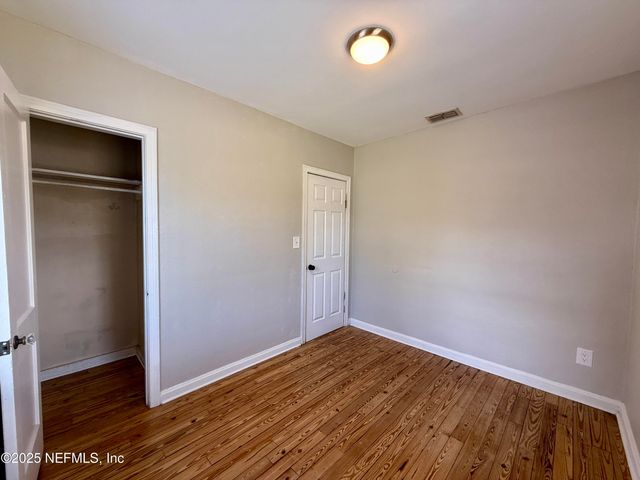 2165 SHERIDAN Street, Jacksonville, FL 32207