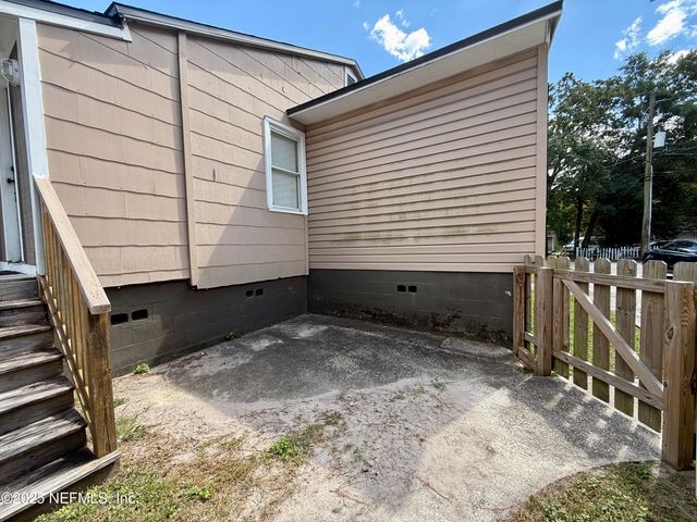 2165 SHERIDAN Street, Jacksonville, FL 32207