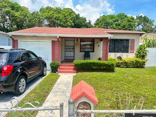 1191 NW 49th St, Miami, FL 33127