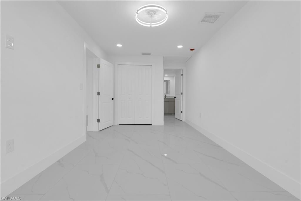 356 New York DR, FORT MYERS, FL 33905 — photo 4