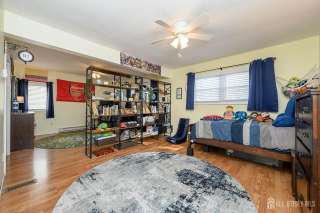 3 Birchwood Road, Jamesburg, NJ 08831