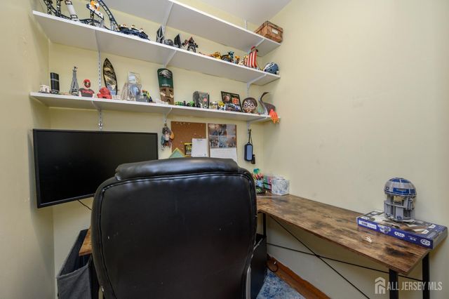 3 Birchwood Road, Jamesburg, NJ 08831