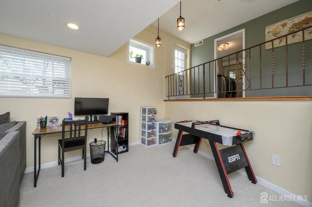 3 Birchwood Road, Jamesburg, NJ 08831