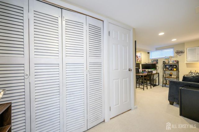 3 Birchwood Road, Jamesburg, NJ 08831