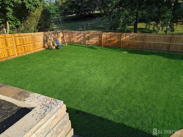 3 Birchwood Road, Jamesburg, NJ 08831