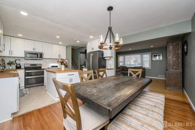 3 Birchwood Road, Jamesburg, NJ 08831