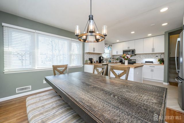 3 Birchwood Road, Jamesburg, NJ 08831