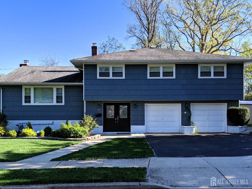 3 Birchwood Road, Jamesburg, NJ 08831