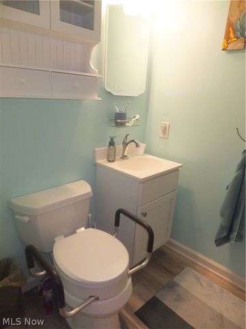 10344 N Church Drive, Parma Heights, OH 44130