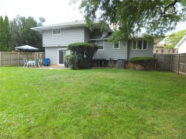 10344 N Church Drive, Parma Heights, OH 44130