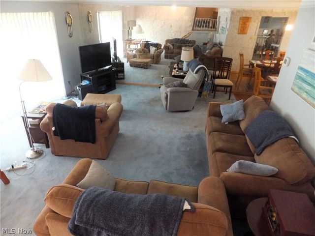 10344 N Church Drive, Parma Heights, OH 44130