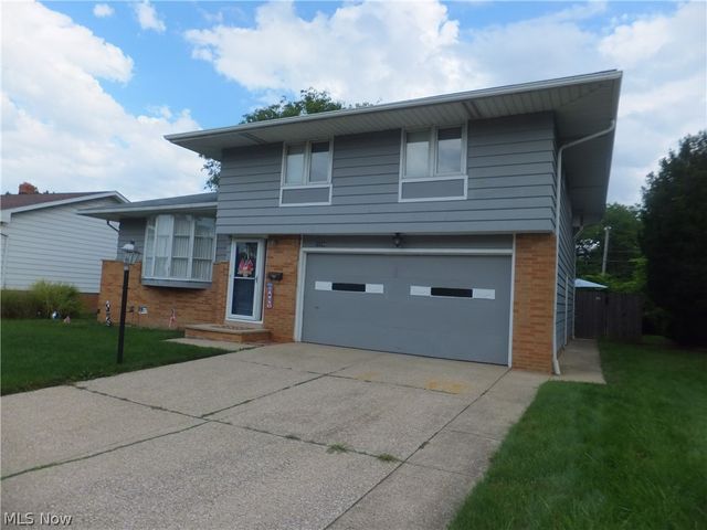 10344 N Church Drive, Parma Heights, OH 44130