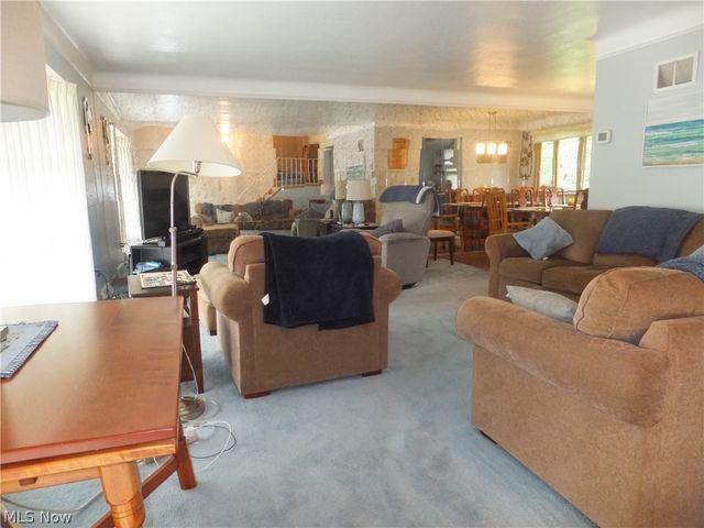 10344 N Church Drive, Parma Heights, OH 44130